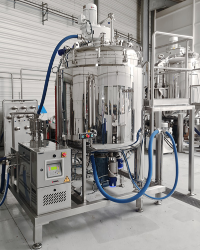 Unité de production de shampooings et de soins capillaires