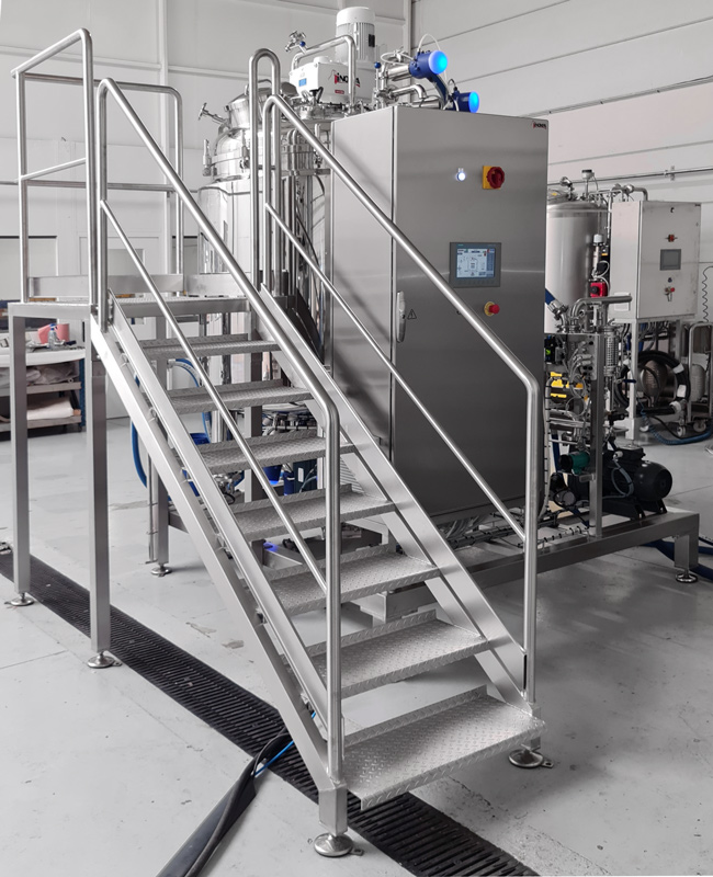 Unité de production de shampooings et de soins capillaires